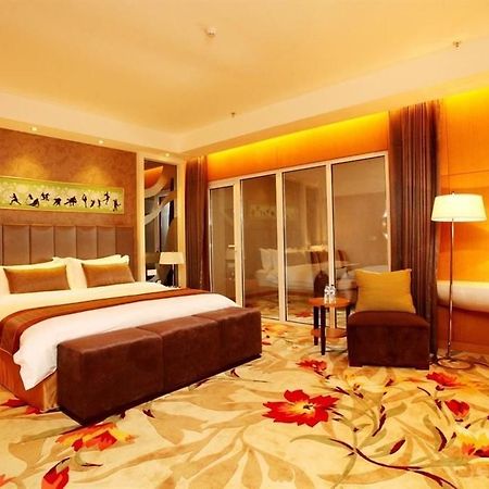 Gold Collar Hotel Changchun Esterno foto